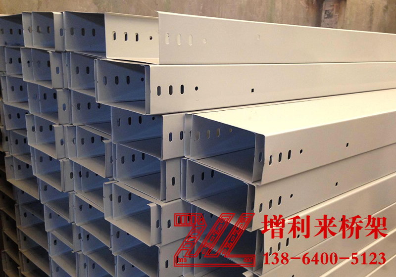 不同角度電纜橋架的連接