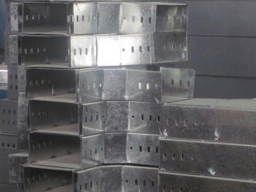 濟南槽式電纜橋架和濟南梯式橋架有何作用區別